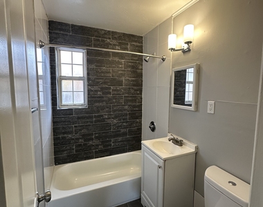 114 Hillcrest Avenue - Photo Thumbnail 5