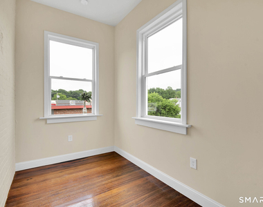 120 Main Street - Photo Thumbnail 9
