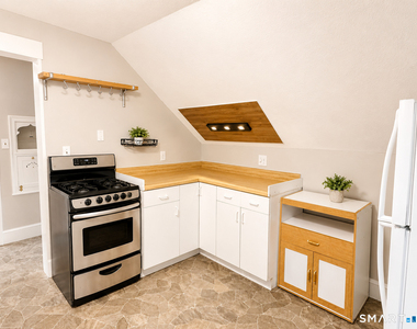 386 Brightwood Avenue - Photo Thumbnail 1