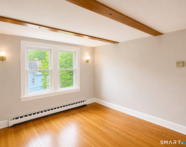 386 Brightwood Avenue - Photo Thumbnail 3
