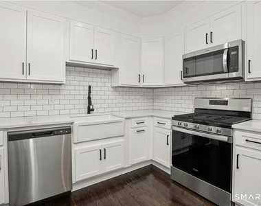 174 Coram Avenue - Photo Thumbnail 2