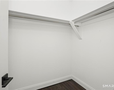 174 Coram Avenue - Photo Thumbnail 8