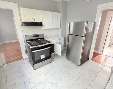 161 Lamberton Street - Photo Thumbnail 6