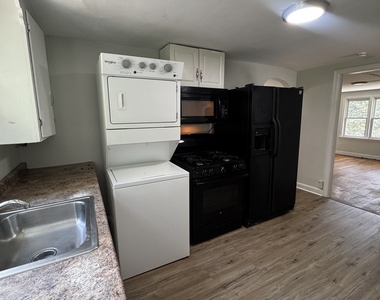 35 Goodyear Street - Photo Thumbnail 3
