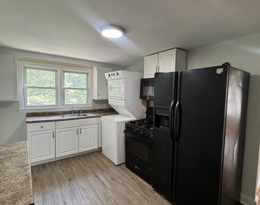 35 Goodyear Street - Photo Thumbnail 4