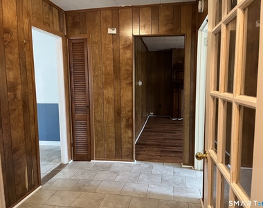 166 College Street - Photo Thumbnail 5