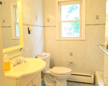 64 Wislock Street - Photo Thumbnail 8