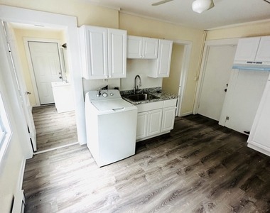 6 East Walnut Street - Photo Thumbnail 4