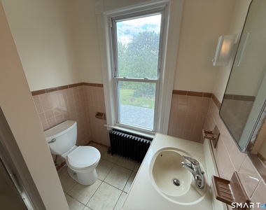 131 Eastern Drive - Photo Thumbnail 16