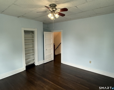 131 Eastern Drive - Photo Thumbnail 18