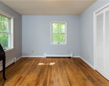 42 South Road - Photo Thumbnail 11