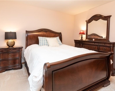 42 South Road - Photo Thumbnail 14