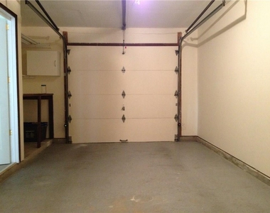 60 Lawn Avenue - Photo Thumbnail 19