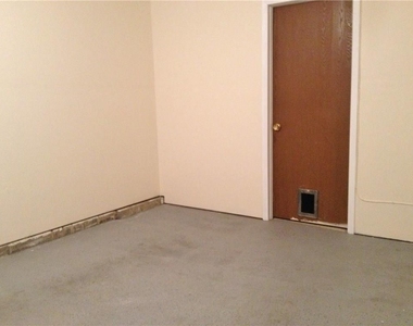 60 Lawn Avenue - Photo Thumbnail 15