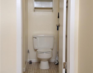 60 Lawn Avenue - Photo Thumbnail 14