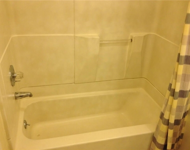 60 Lawn Avenue - Photo Thumbnail 10