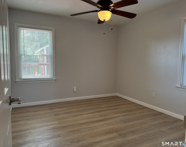 5 Webster Drive - Photo Thumbnail 9