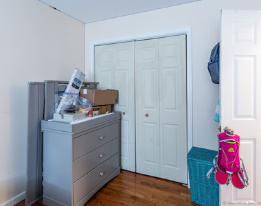 309 Ely Avenue - Photo Thumbnail 14