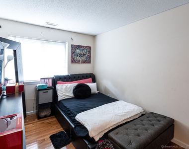 309 Ely Avenue - Photo Thumbnail 12