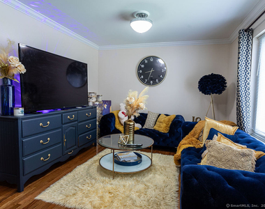 309 Ely Avenue - Photo Thumbnail 1