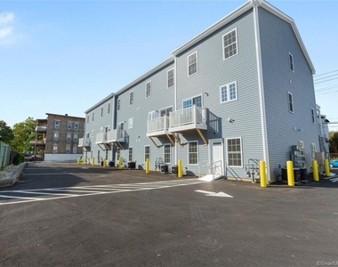 232 Columbus Avenue - Photo Thumbnail 15