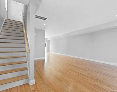 232 Columbus Avenue - Photo Thumbnail 6