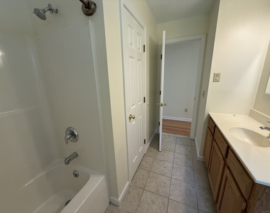 183 Osborn Road - Photo Thumbnail 8