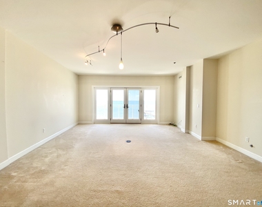 343 Beach Street - Photo Thumbnail 6