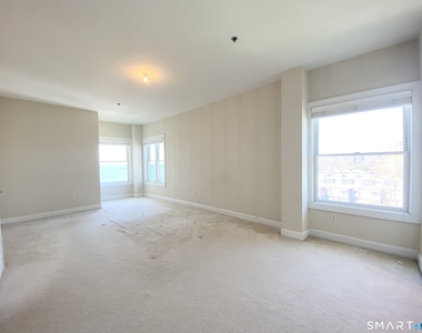 343 Beach Street - Photo Thumbnail 18