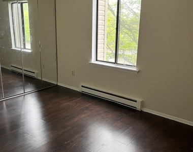 135 Burgundy Hill Lane - Photo Thumbnail 3