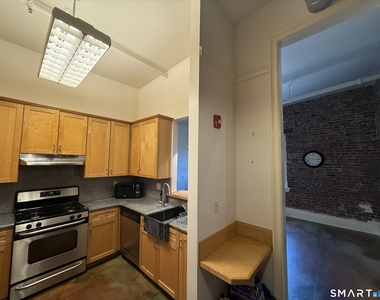 43 Chestnut Street - Photo Thumbnail 4