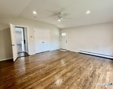 10 Wells Avenue - Photo Thumbnail 9