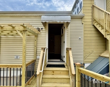 10 Wells Avenue - Photo Thumbnail 19