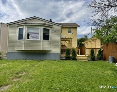 10 Wells Avenue - Photo Thumbnail 24