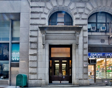 135 William Street - Photo Thumbnail 10
