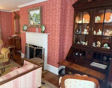 506 Roslyn Place - Photo Thumbnail 12
