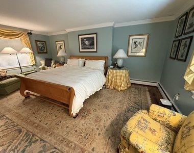 506 Roslyn Place - Photo Thumbnail 26