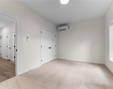 902 Morrison St - Photo Thumbnail 14