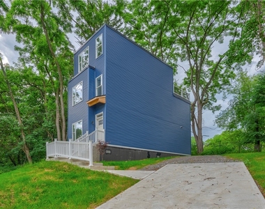 902 Morrison St - Photo Thumbnail 1