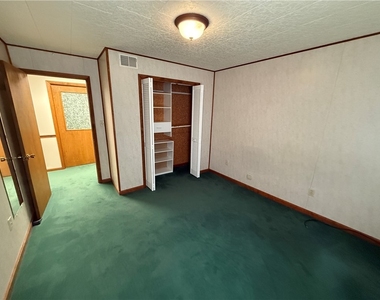 5895 Heckert Rd - Photo Thumbnail 12