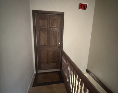 546 California Ave - Photo Thumbnail 3