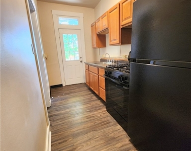 3332 Portola Ave - Photo Thumbnail 5
