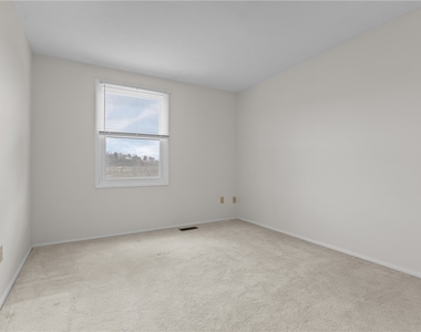 264 Scott Ln - Photo Thumbnail 13