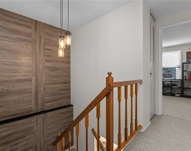 264 Scott Ln - Photo Thumbnail 11