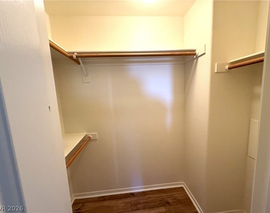 448 Comstock Street - Photo Thumbnail 11