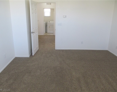 8513 Orly Avenue - Photo Thumbnail 23