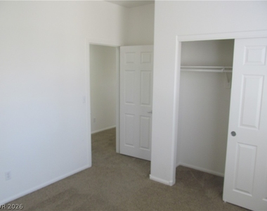 8513 Orly Avenue - Photo Thumbnail 19