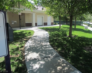 8513 Orly Avenue - Photo Thumbnail 30
