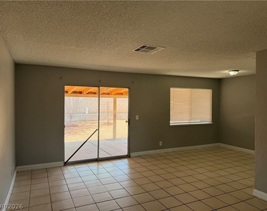 4732 Chantilly Avenue - Photo Thumbnail 2