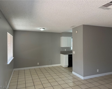 4732 Chantilly Avenue - Photo Thumbnail 6